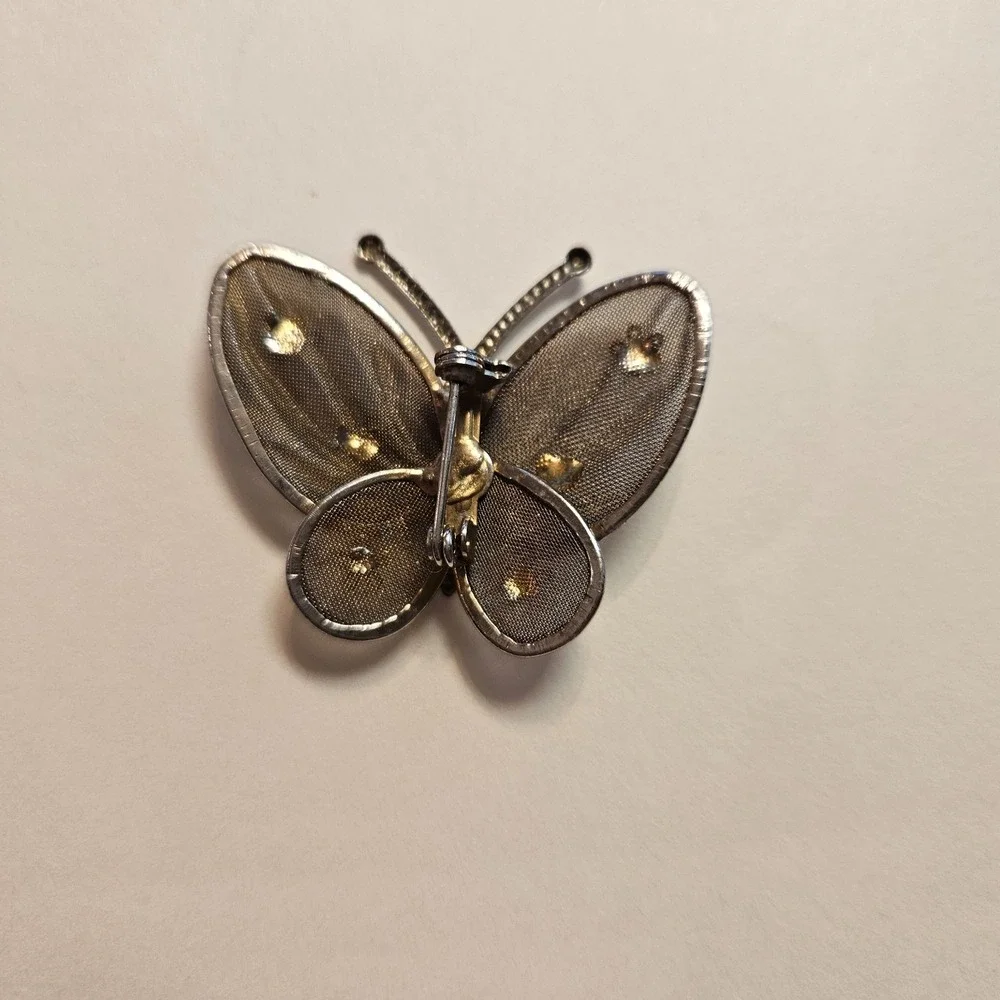 Silver‎ Toned Mesh Butterfly Shaped Brooch Pendant